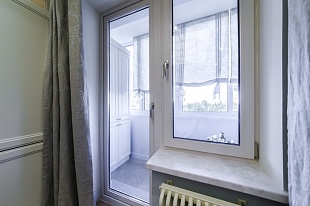 Одностворчатая балконная дверь 700*2100 мм